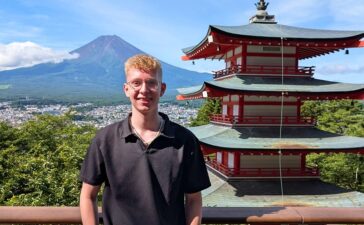 Lange Arbeitstage prägen den Alltag in Tokio. Tim Wieling hatte während seines Praktikums dennoch Zeit für Ausflüge, zum Beispiel zum berühmten Berg Fuji. Copyright: Ihk Nord Westfalen / Tim Wieling